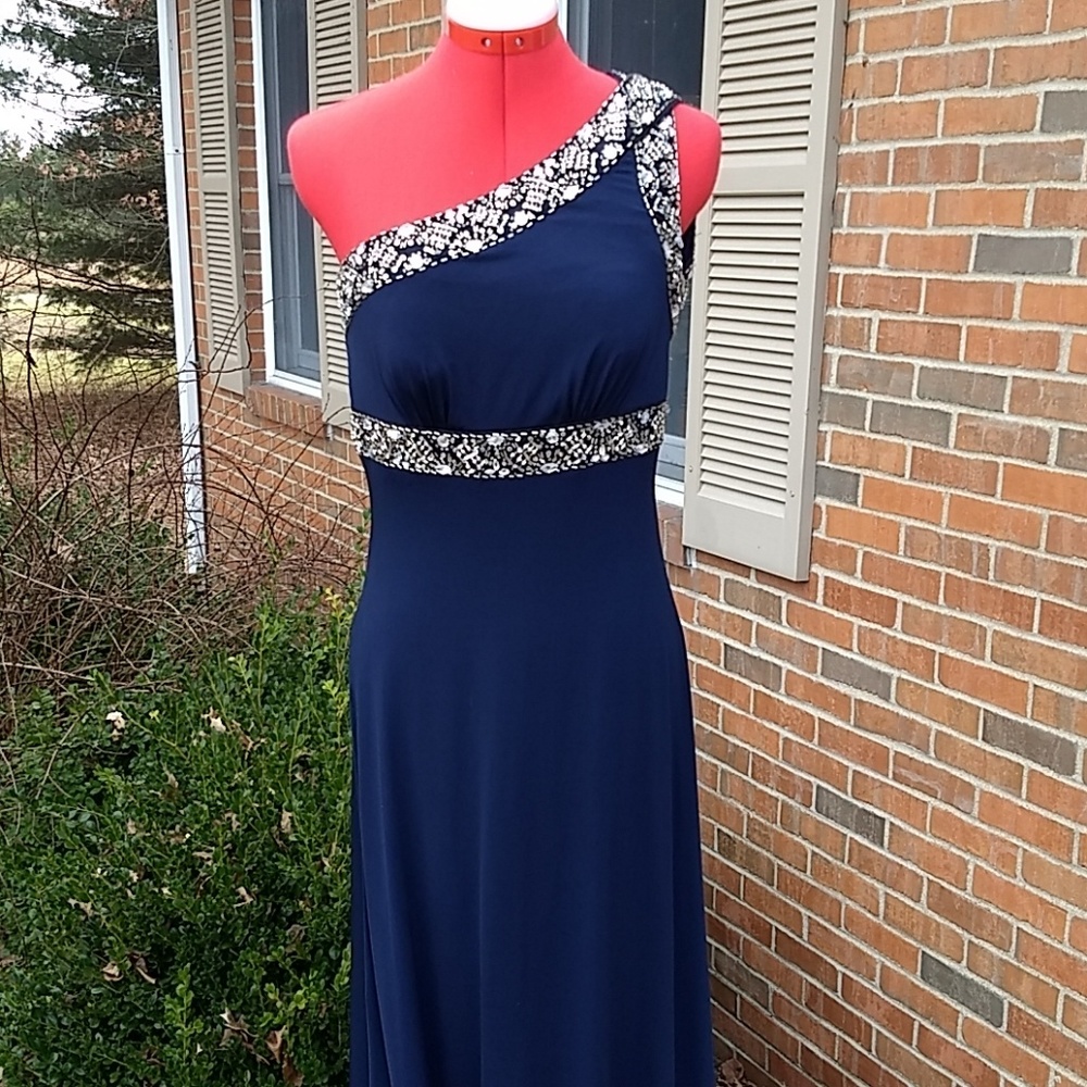 EUC Sz11 Beata Studio navy knit straight prom dress